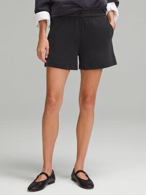Lululemon Softstreme Shorts 4"
